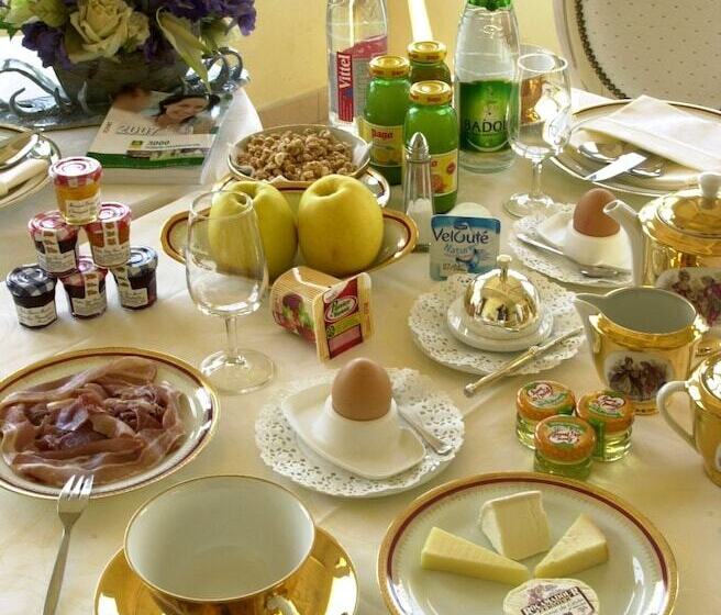 Hostellerie Clau Del Loup   Logis Hotels