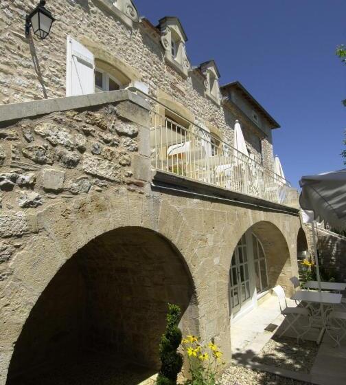 Hostellerie Clau Del Loup   Logis Hotels