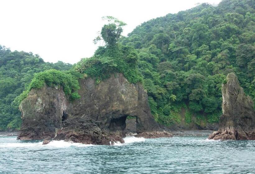 هتل Cabañas Refugio Salomon