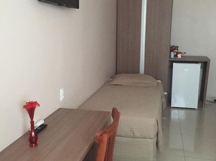 בית מלון כפרי Caroline