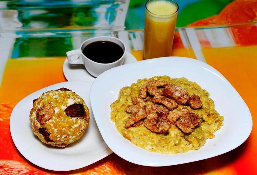 فندق El Aliso   Pujilí