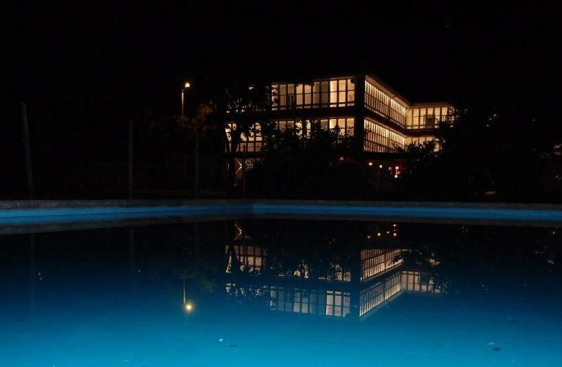 בית מלון כפרי El Montero