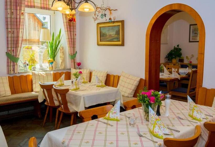 هتل Gasthof Pension Walther