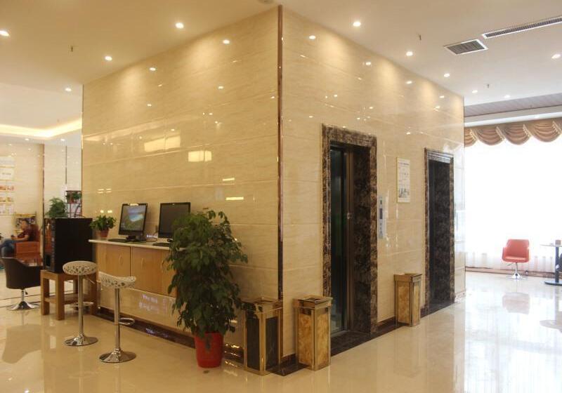 בית מלון כפרי Greentree Inn Shandong Heze Caoxian Zhuangzhai Town Oriental Times City Business