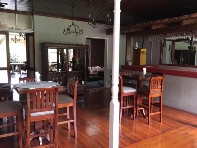 Отель Hacienda El Rodeo