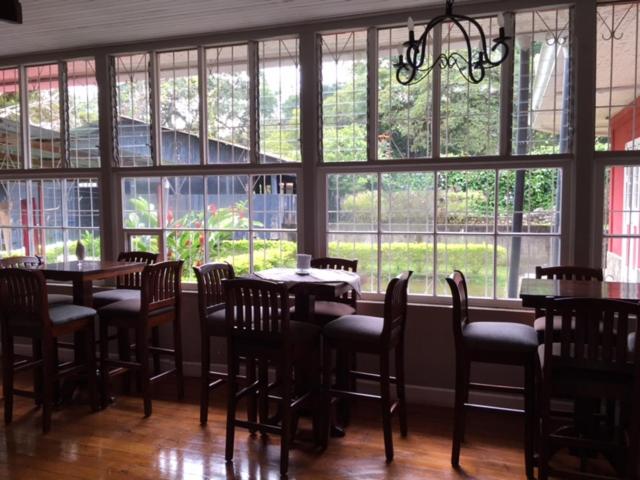 Отель Hacienda El Rodeo