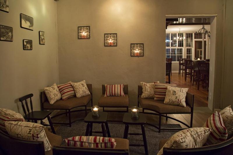 Отель Hacienda El Rodeo