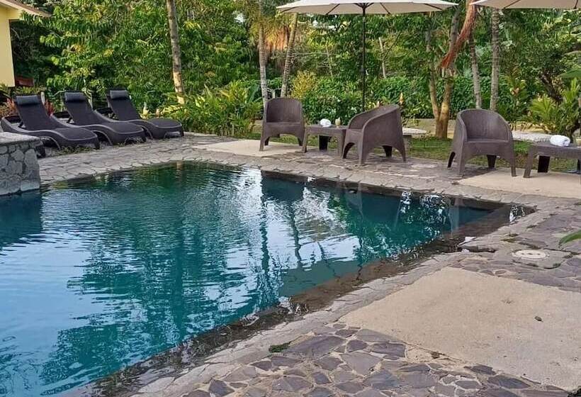 Отель Hacienda El Rodeo