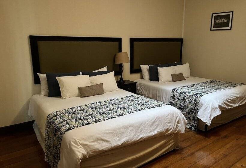 Отель Hacienda El Rodeo