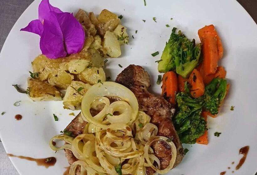 Отель Hacienda El Rodeo