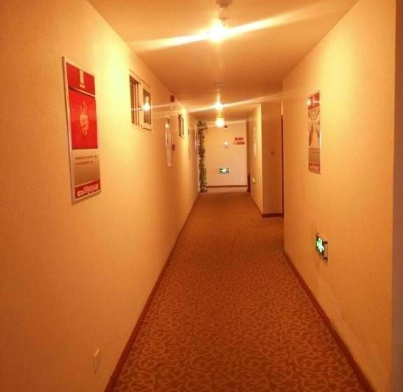 Junyi Hotel Shandong Qingdao Huangdao District Shiyou University