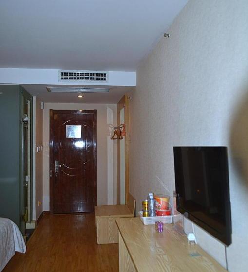 Junyi Hotel Shandong Qingdao Huangdao District Shiyou University