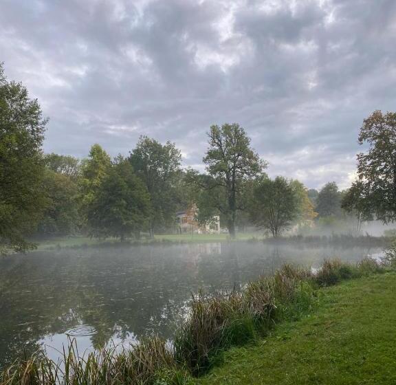فندق Lodge Hôtel De Sommedieue Verdun