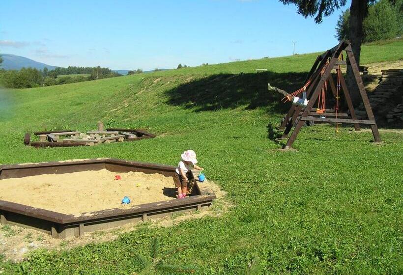 בית מלון כפרי Na Trojce