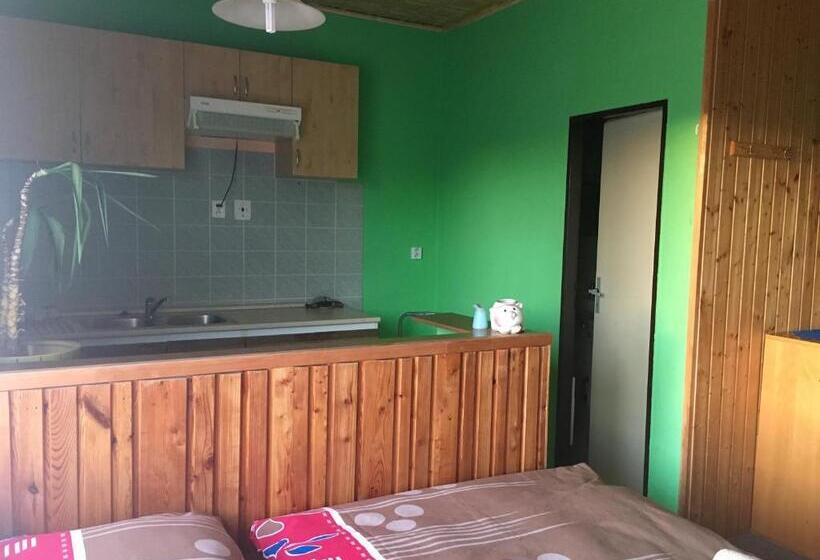 בית מלון כפרי Na Trojce