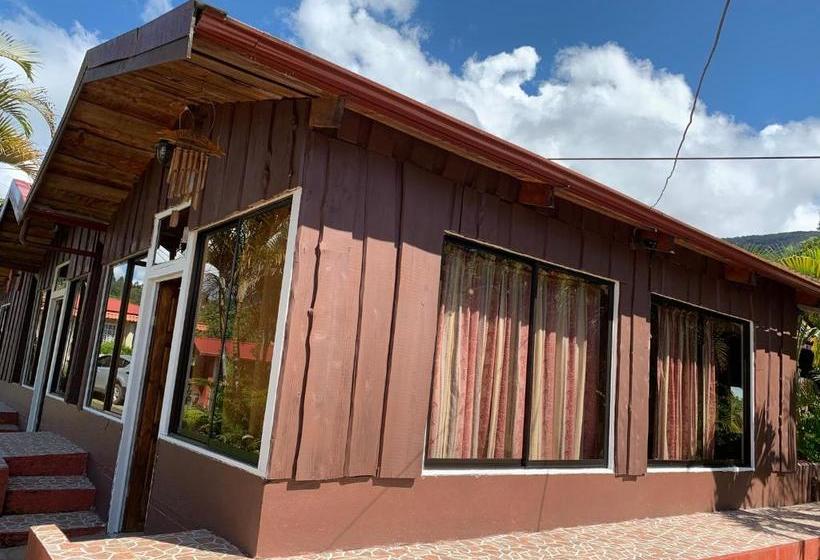 فندق Palenque Tarrazu