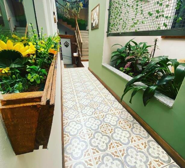 فندق Queiroz Palace