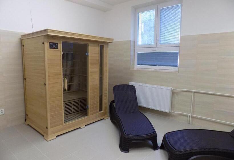 בית מלון כפרי Resort Erich