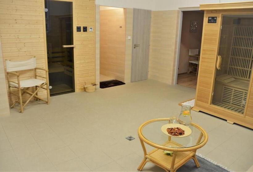 בית מלון כפרי Resort Erich