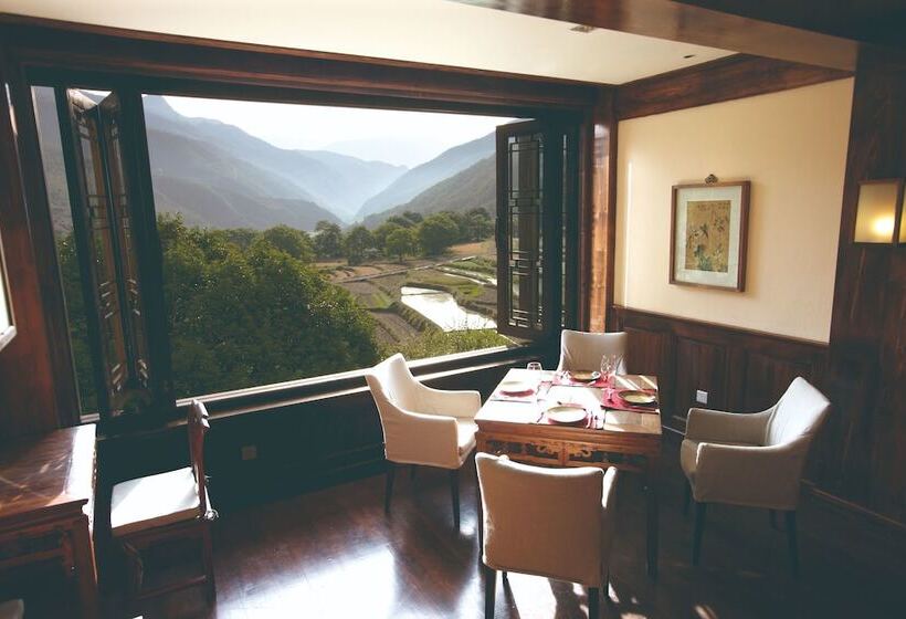 فندق Songtsam Tacheng Lodge