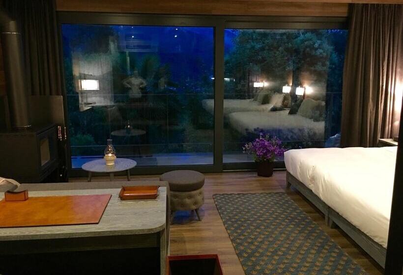 فندق Songtsam Tacheng Lodge