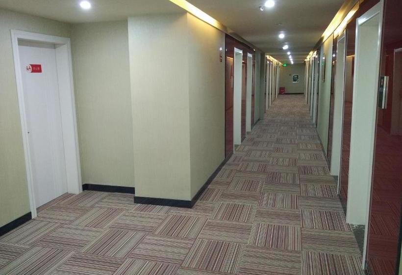 Thank Inn Chain Hotel Guangxi Yulin Xingye Bus Station