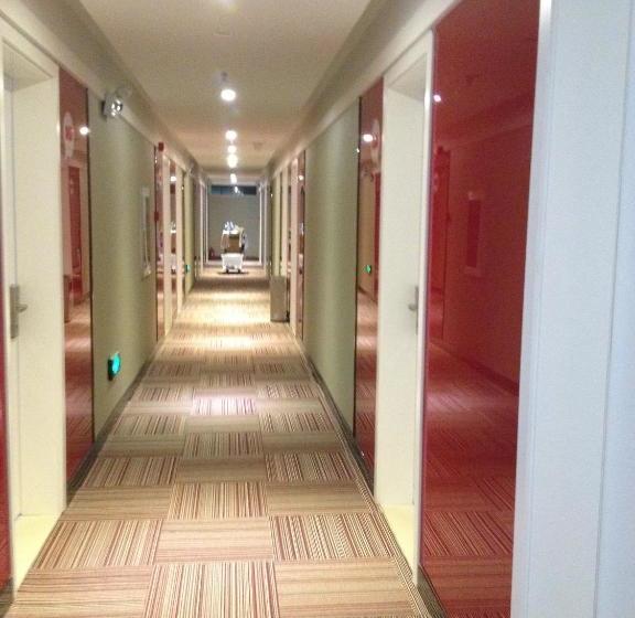 Thank Inn Chain Hotel Yunnan Honghezhou Yuanyang Nansha