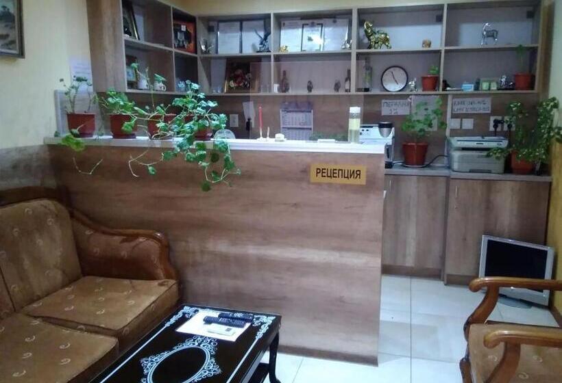 בית מלון כפרי Toni