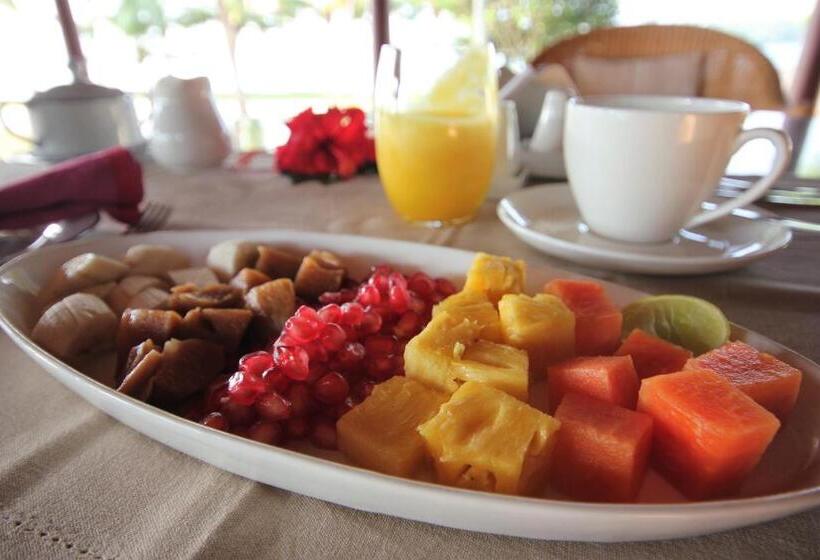 酒店 Vismaya Lake Heritage