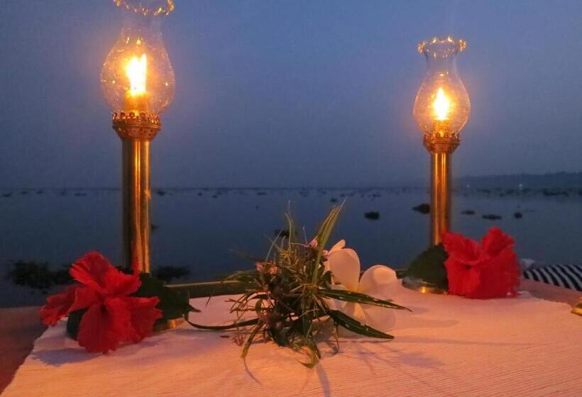 酒店 Vismaya Lake Heritage