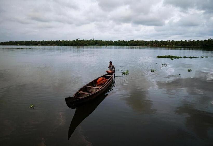 酒店 Vismaya Lake Heritage