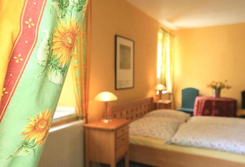 Отель Weingewolbe