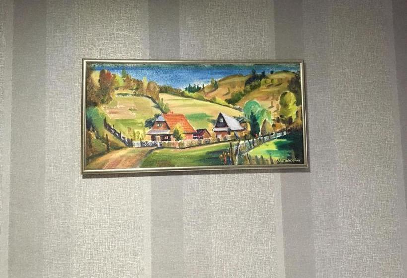 Pension (Hôtel basse catégorie) гостевой дом юран