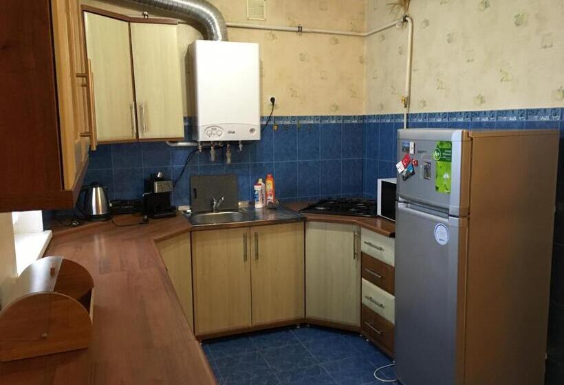 Pension (Hôtel basse catégorie) гостевой дом юран