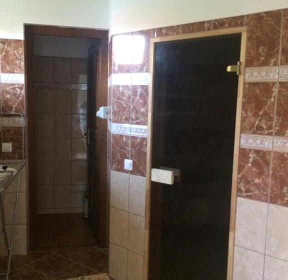 פנסיון Bajusz Vendégház