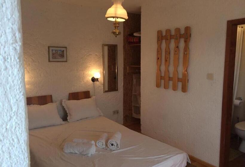 بنسيون Casa Lambuh