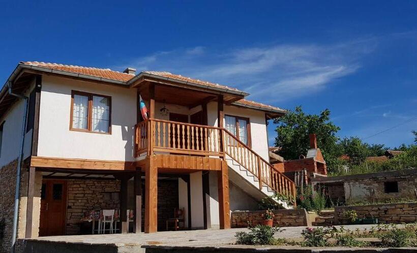 بنسيون Casa Lambuh