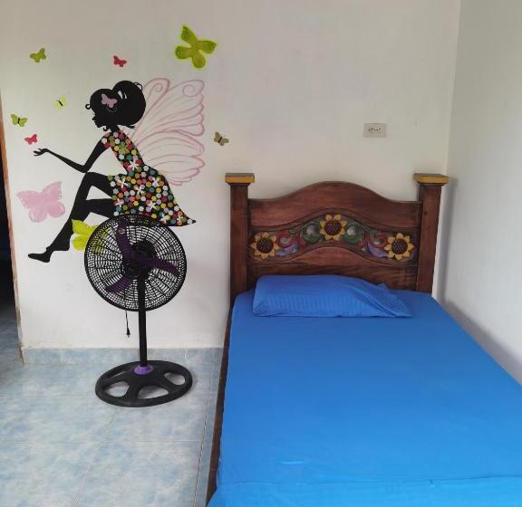 펜션 Galerazambahostal