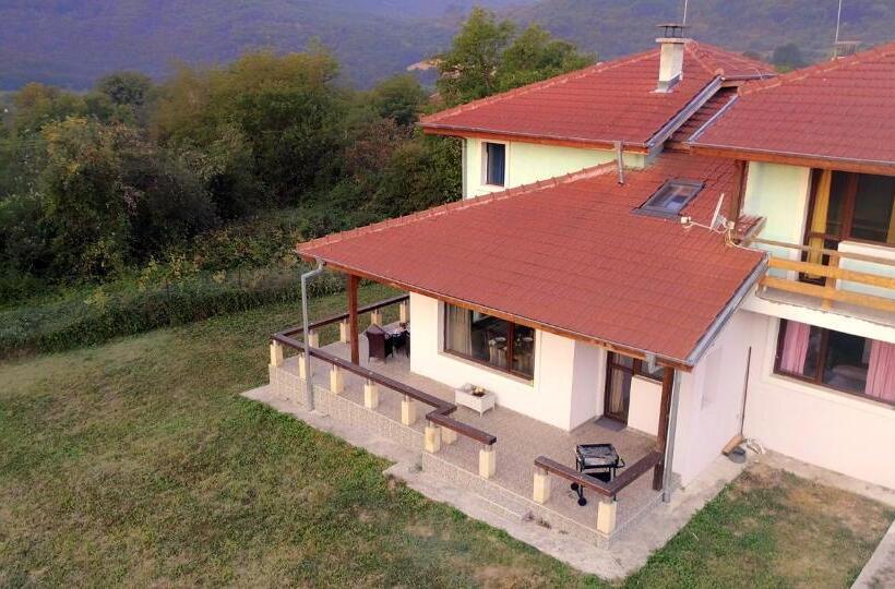 פנסיון Guest House Villa Bozhenitsa
