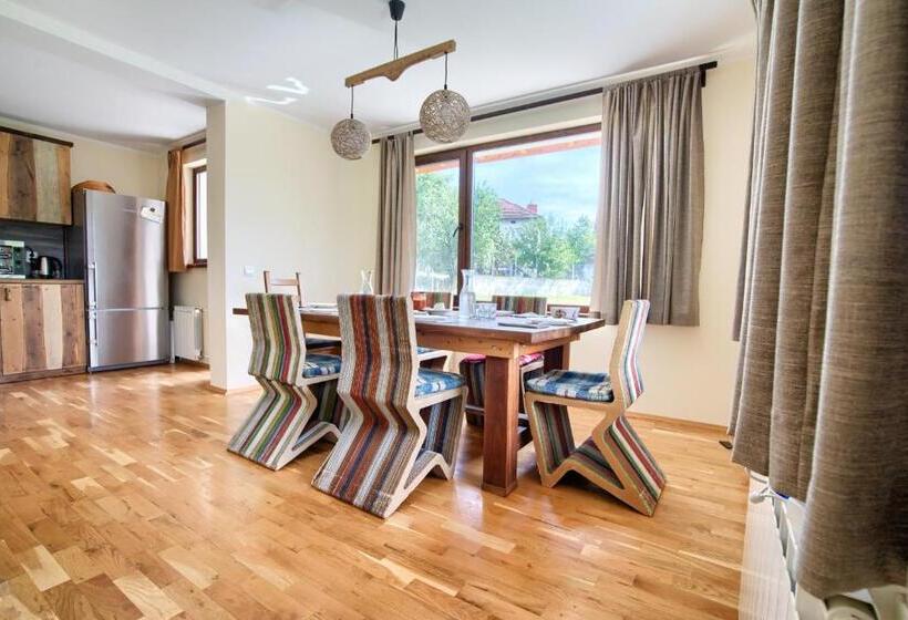 פנסיון Guest House Villa Bozhenitsa