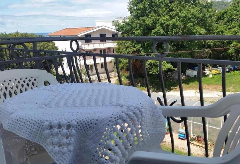 پانسیون Guesthouse Ada