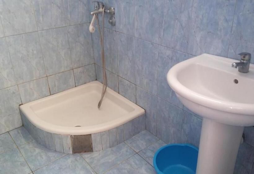 پانسیون Guesthouse Ada