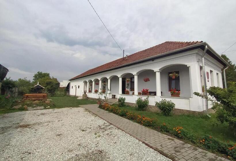 Пансион Heni Vendégháza