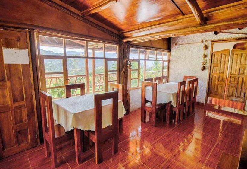 بنسيون Hostal Taita Cristobal