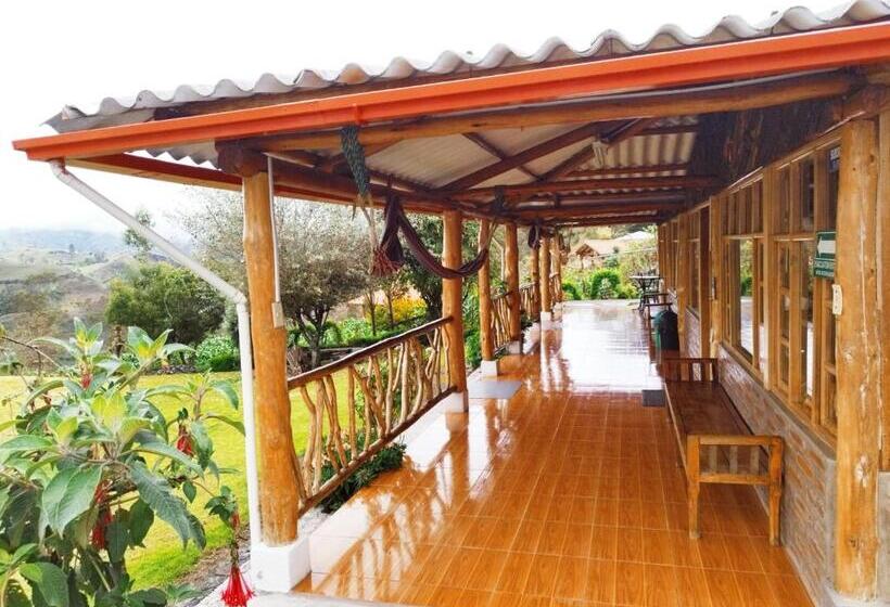 بنسيون Hostal Taita Cristobal