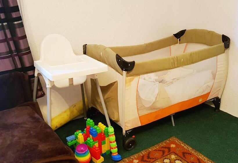 بنسيون Kúti Vendégház