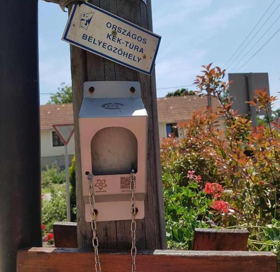 بنسيون Kúti Vendégház