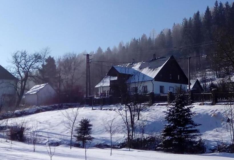 פנסיון Penzion Edelštejn