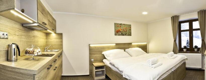 膳宿费 Penzion šléglov