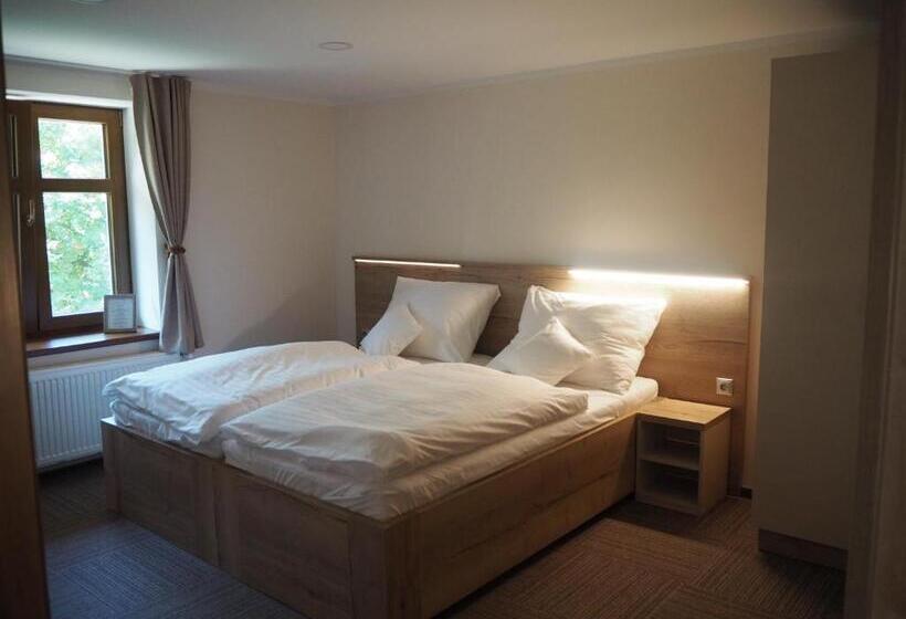 膳宿费 Penzion šléglov